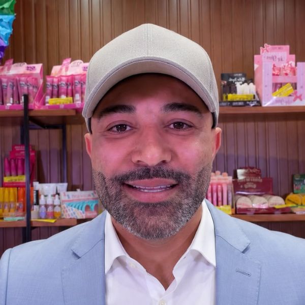 Vinicius Viga · Bem Mulher Maquiagem
